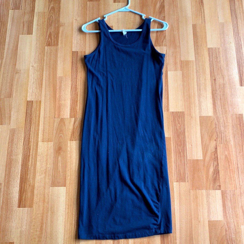 Pink blush mid-length maternity dress